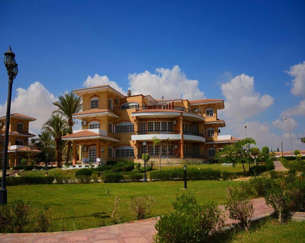 Tolip Inn Resort Fayed Exterior foto