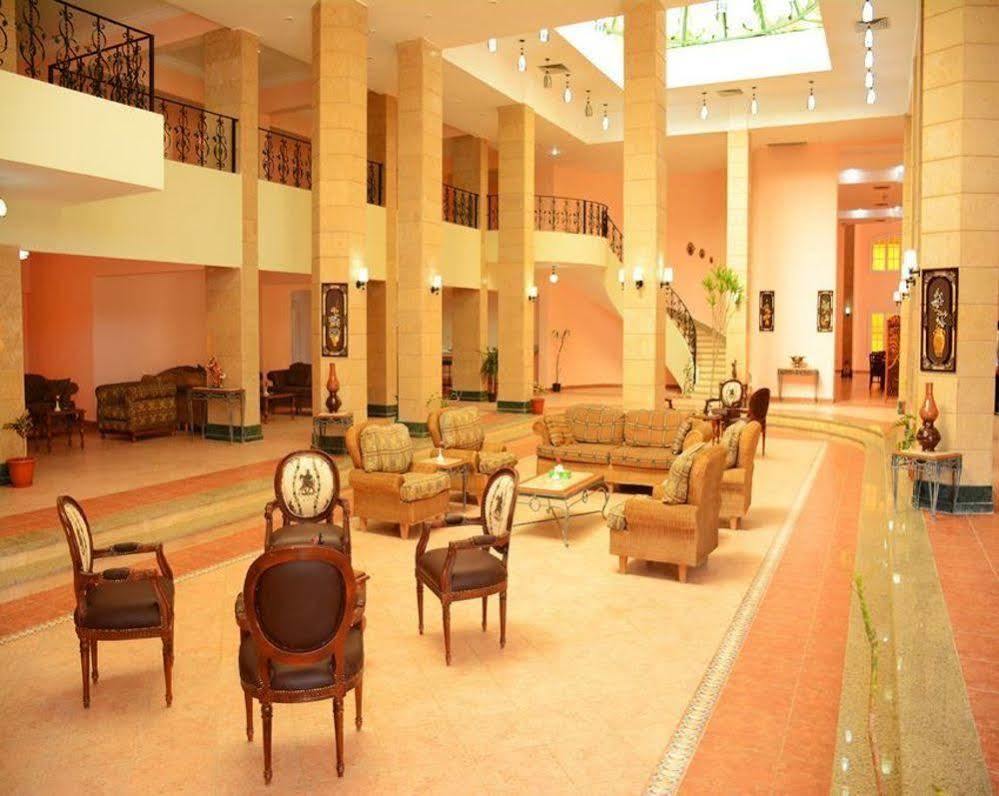Tolip Inn Resort Fayed Exterior foto